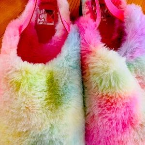 Super fun fur indoor/outdoor slippers